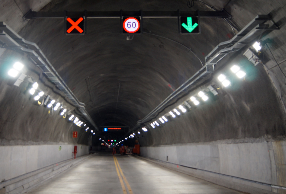 Panel AFL Aspa-Flecha en túnel